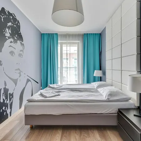 Grand - Szafuza Szafarnia